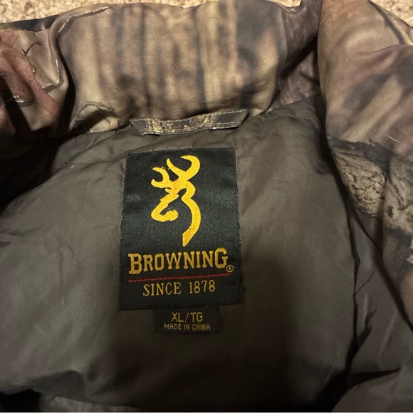Browning Camo down Outdoor Vest - Picture 3 of 8